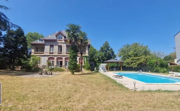 Maison et villa de prestige Vente Pamiers 13p 320m² 476000€