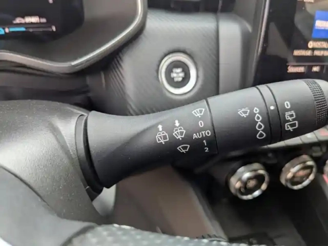 Renault Clio 1.6 e-tech hybride 145ch rs line — photo 10