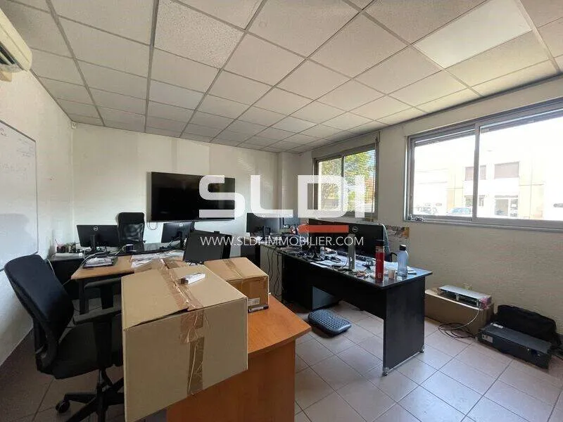Photo 3
