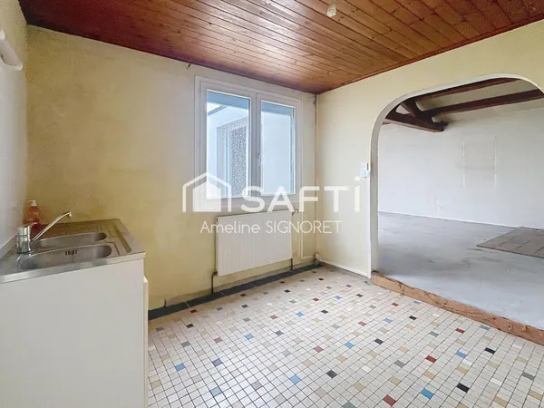 Maison d'environ 51m² à rénover et à équiper