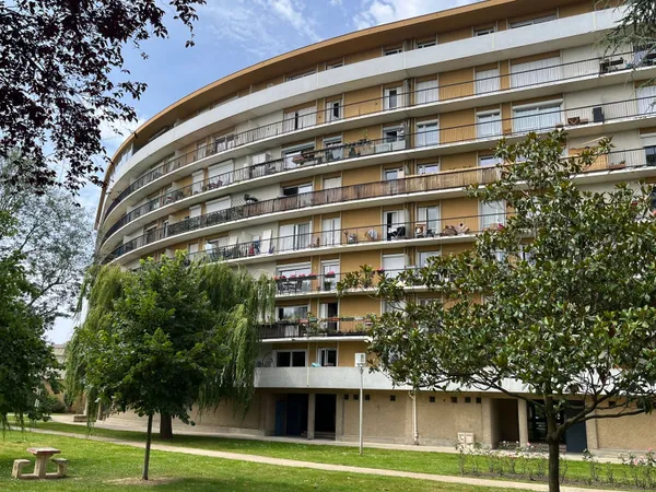 Appartement 4 pièces 79 m²