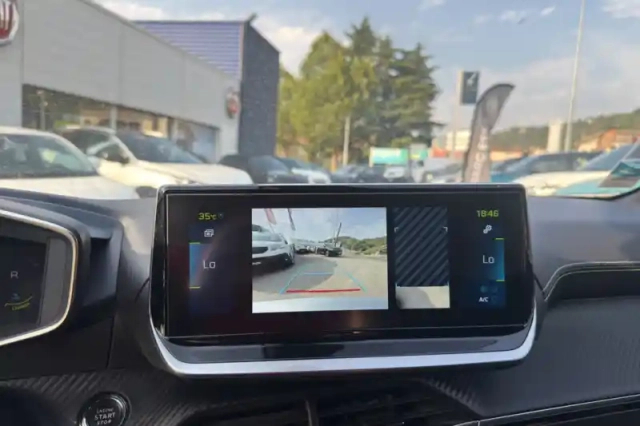 Peugeot 2008 electrique 136 ch — photo 19