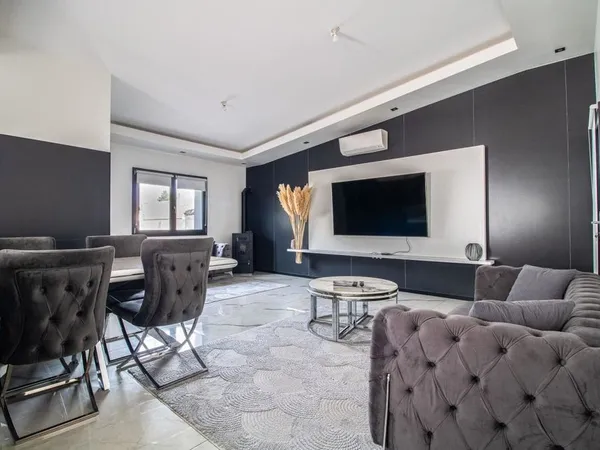 Maison neuve de 140 m² avec cour