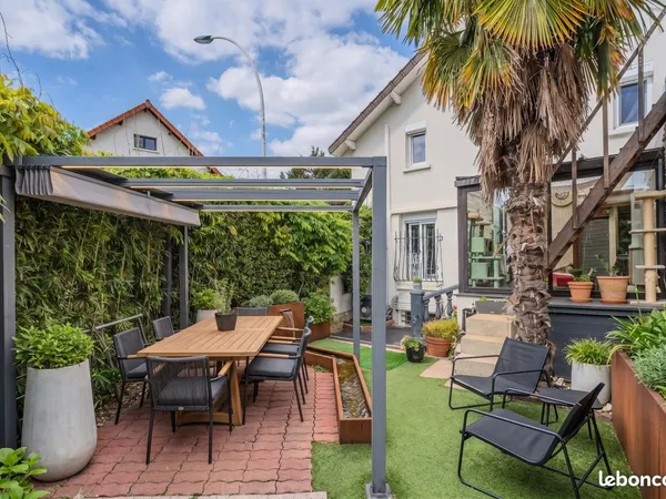 Maison 6 pièces 151 m²