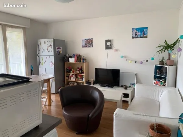 Une chambre meublée, colocation Rennes