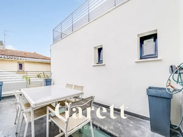 Bas Montreuil- Maison de ville - 4 chambres- 3 terrasses - 1 jardin - Garage