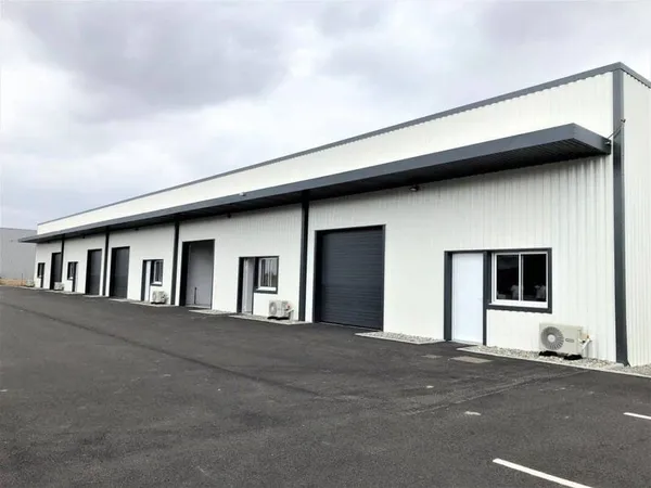 Local d'activité 280 m²