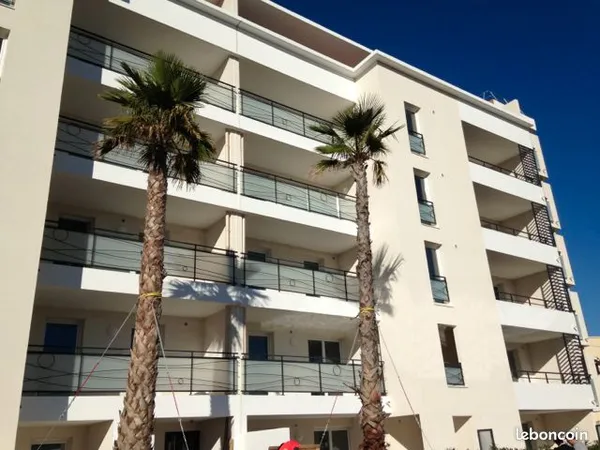 À louer - Beau T2 avec terrasse, piscine et box - Résidence Le Panorama Longchamp
