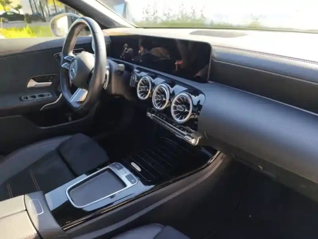 Mercedes Cla 250 e hybrid eq coupé amg — photo 14