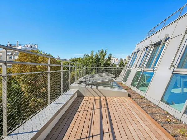 Bureaux 632 m²