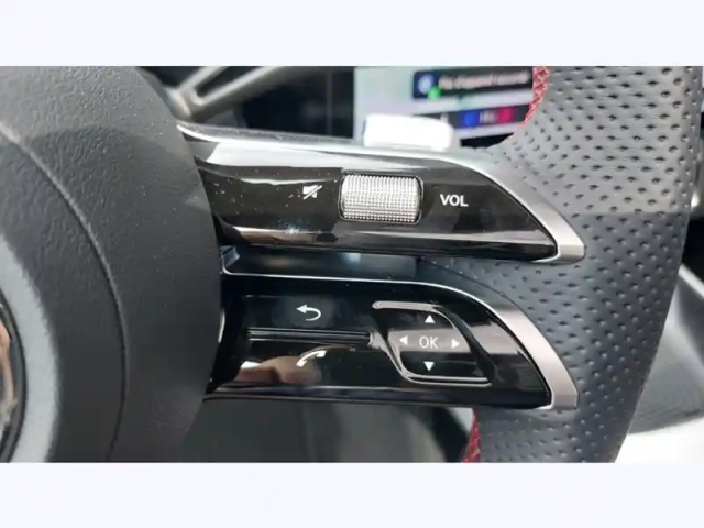 Mercedes Glb 200 — photo 18