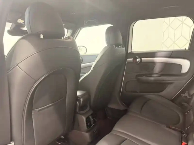 Mini Mini countryman 136 ch bva7 — photo 2