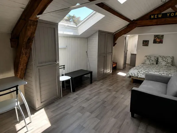 STUDIO DISPONIBLE LANGON