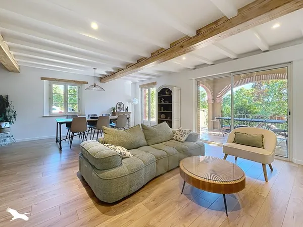 Maison 7 pièces 200 m²