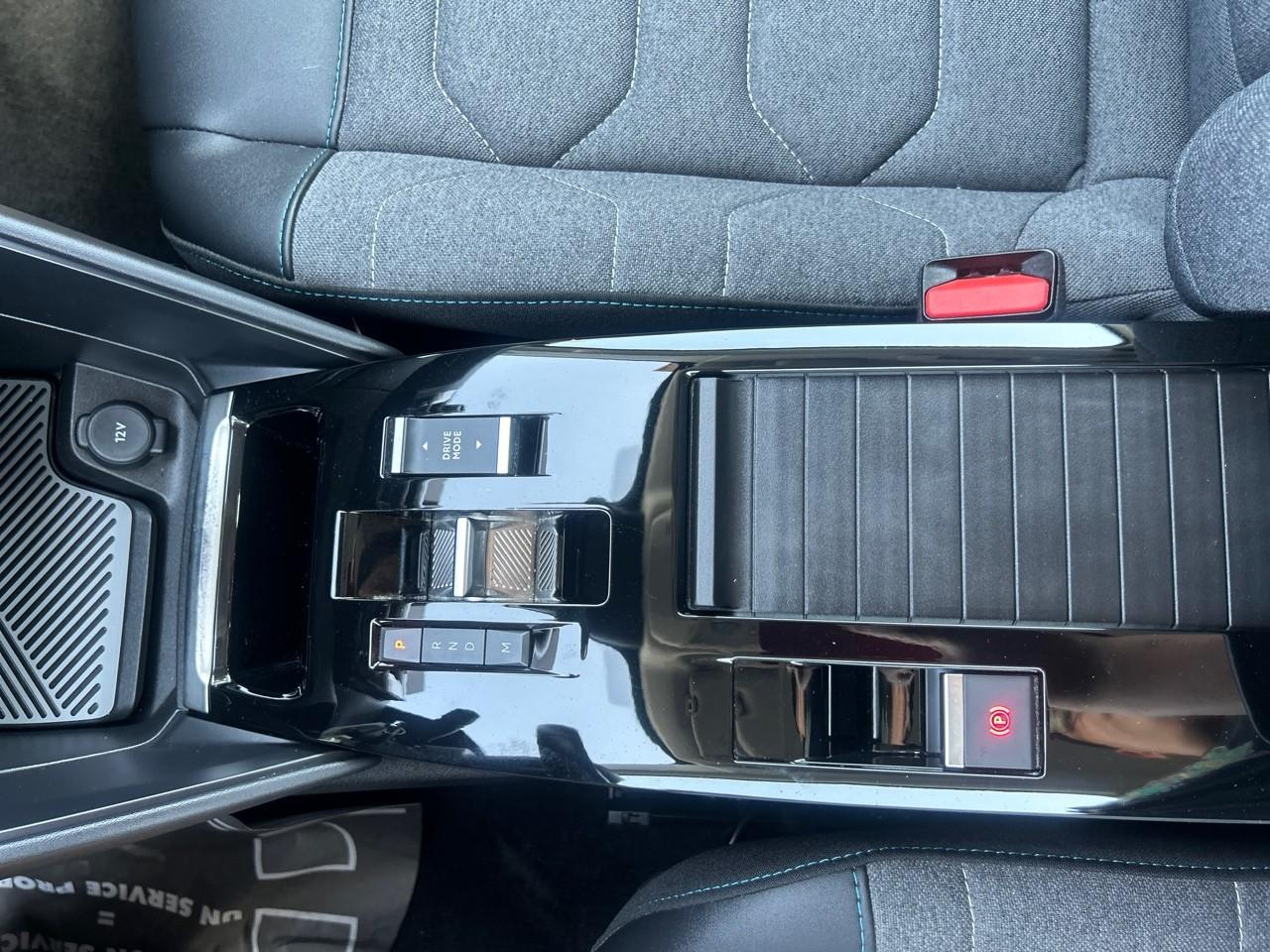 Citroën C4 puretech 130ch s&s feel pack eat8 — photo 20