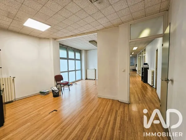 Local commercial 9 pièces 249 m²