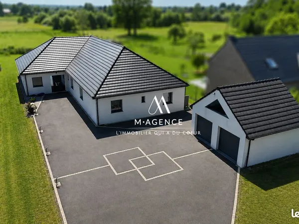 Pavillon 9 pièces 247 m²