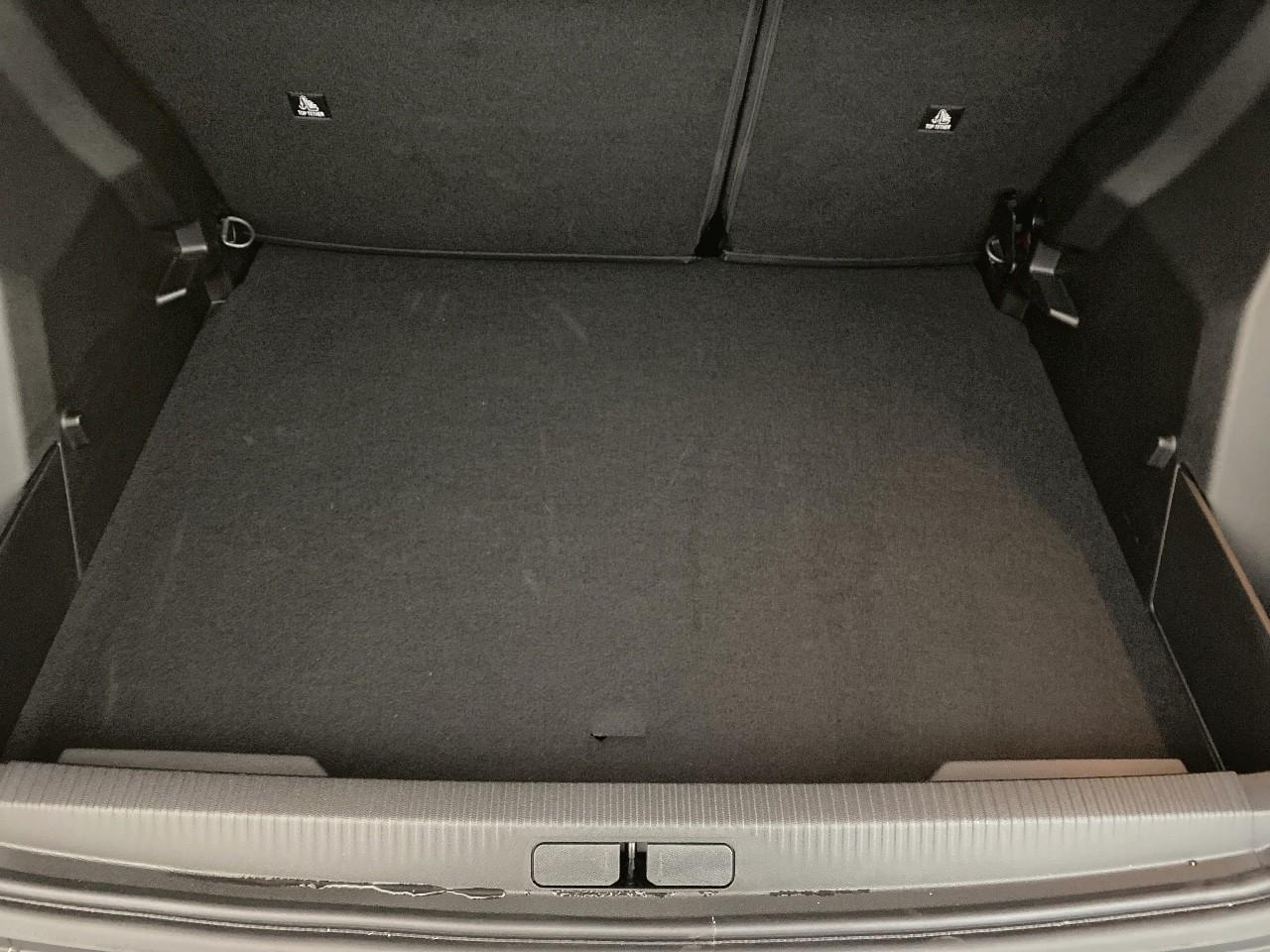 Peugeot 2008 turbo 100 ch bvm6 allure — photo 6