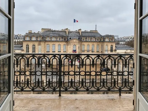 75008 Paris - Palais De L'Élysée - 1 Chambre