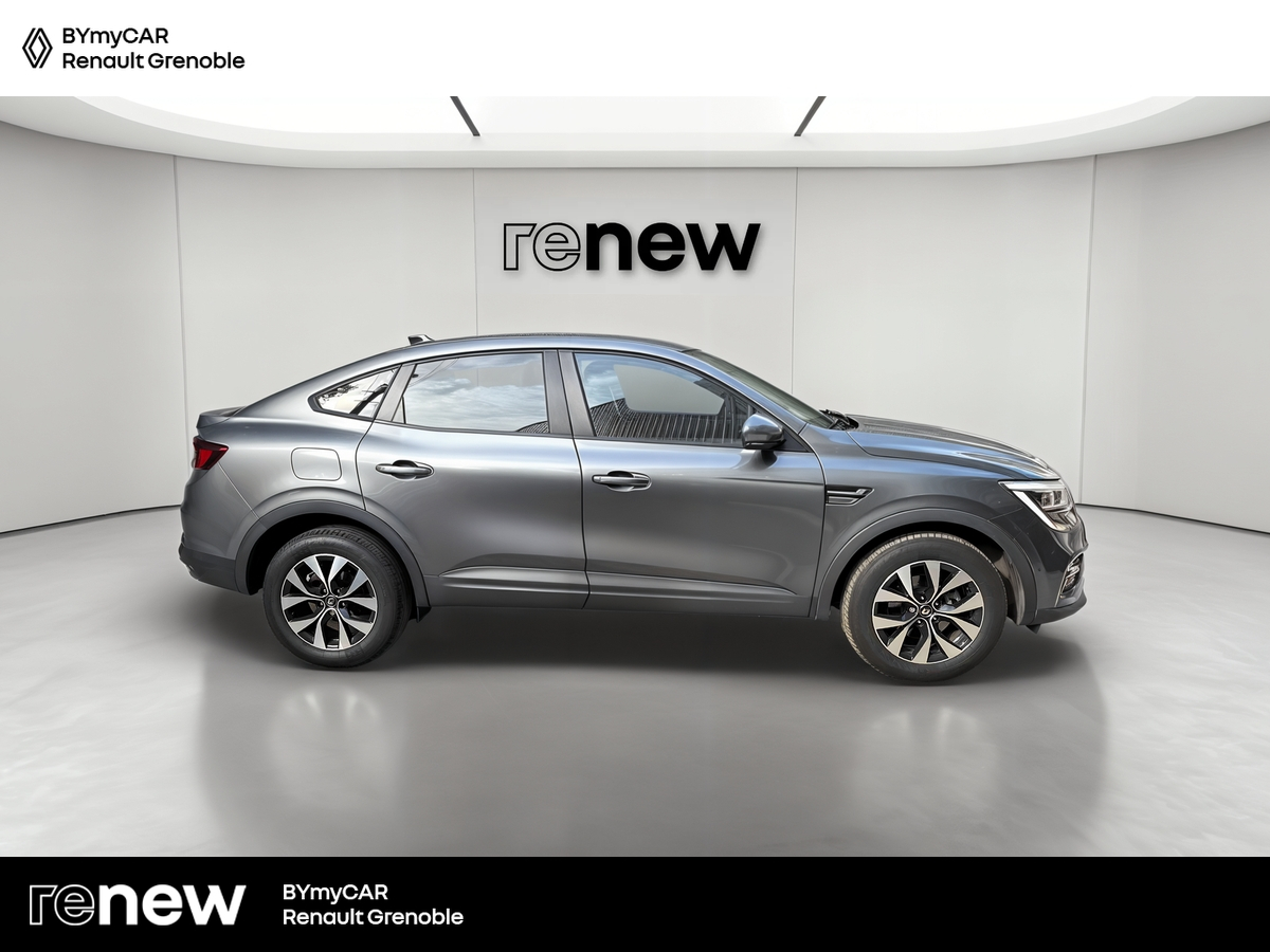 Renault Arkana E-Tech hybride 145 - 22 — photo 6