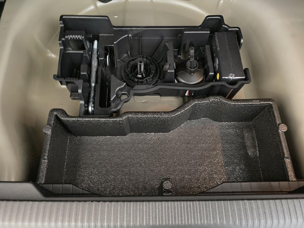 Peugeot 2008 hybrid 145 ch e-dcs6 allure — photo 16