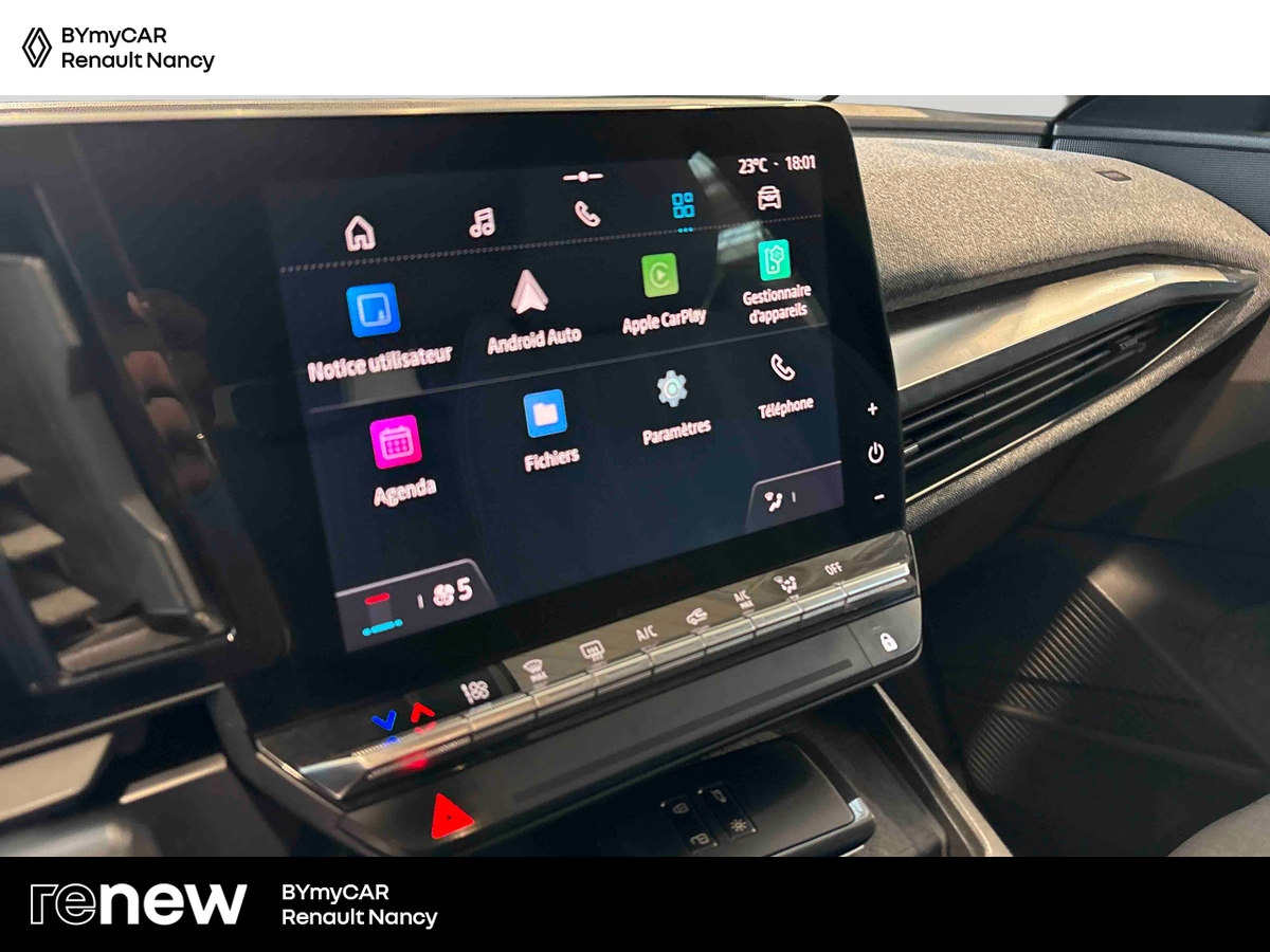 Renault Megane E-Tech EV60 220 ch super charge — photo 16
