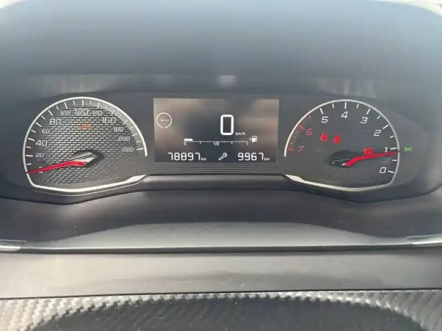 Peugeot 2008 puretech 100 s&amp;s bvm6 — photo 30