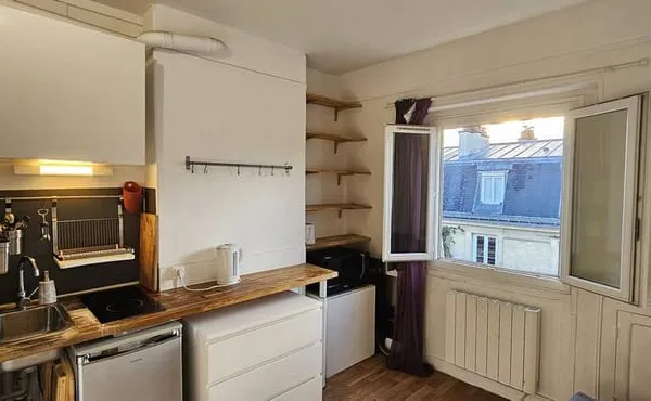 Studio 1 pièce 11 m²