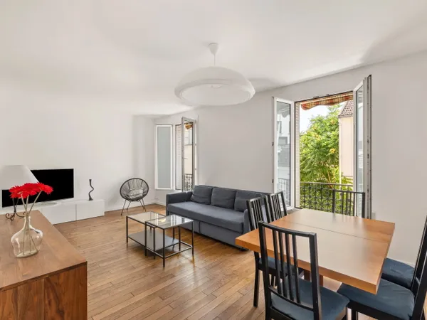 Vends appartement traversant