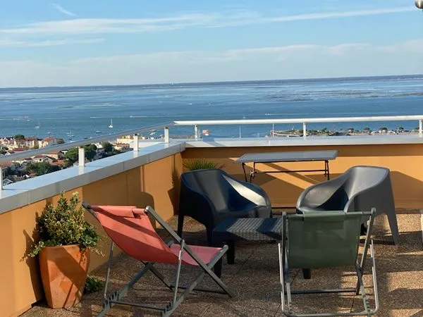 T2 bis meublé 50 m2 avec terrasse 25 m2