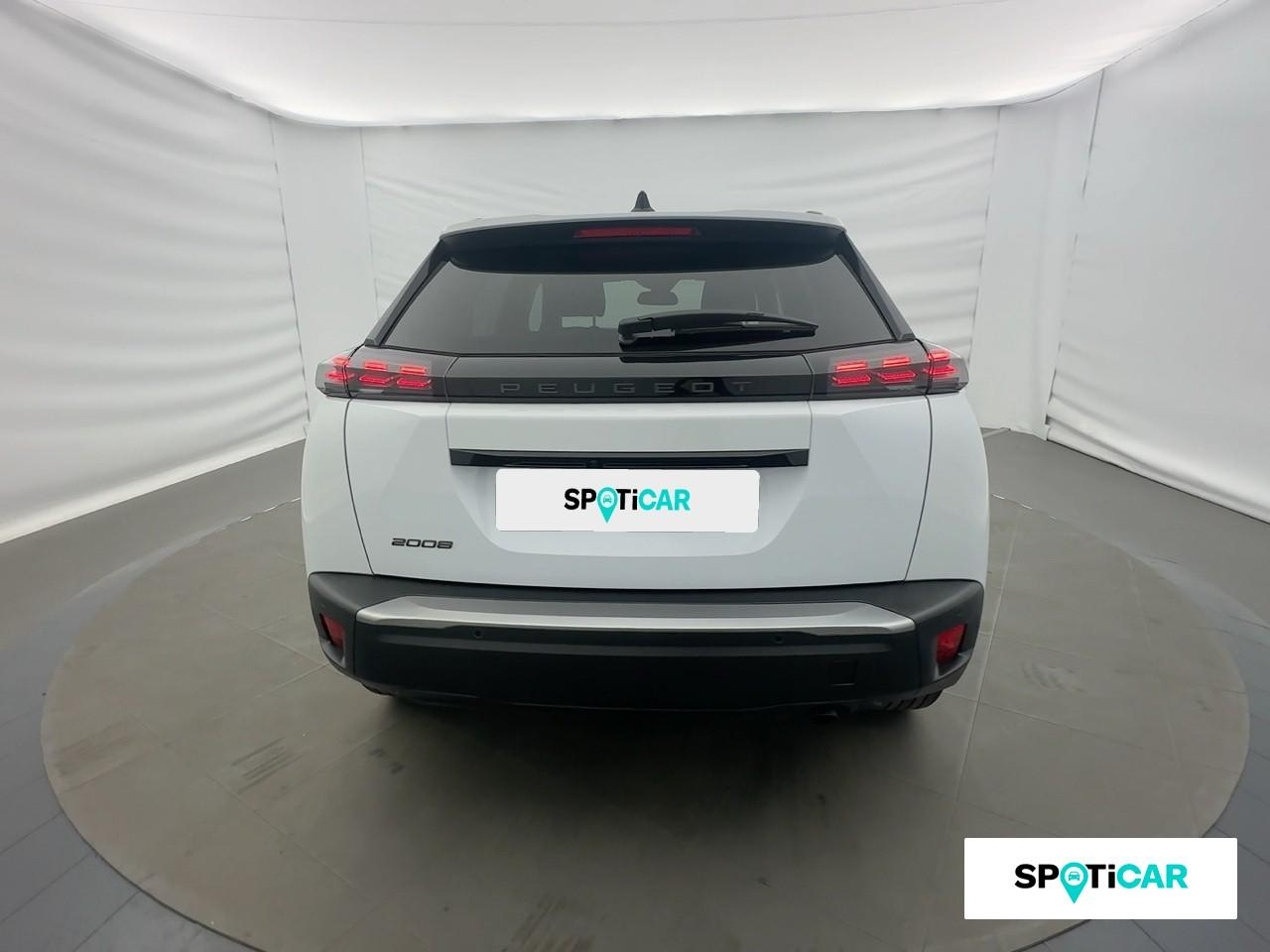 Peugeot 2008 1.2 puretech 100ch s&s allure — photo 5