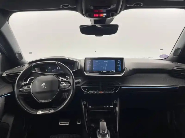 Peugeot 2008 puretech 130 s&amp;s eat8 — photo 30
