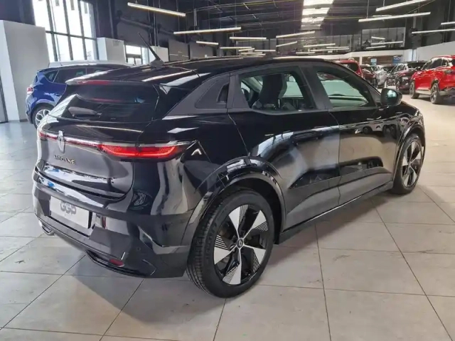 Renault Megane e-tech electric ev60 220ch equilibre super charge -b — photo 5