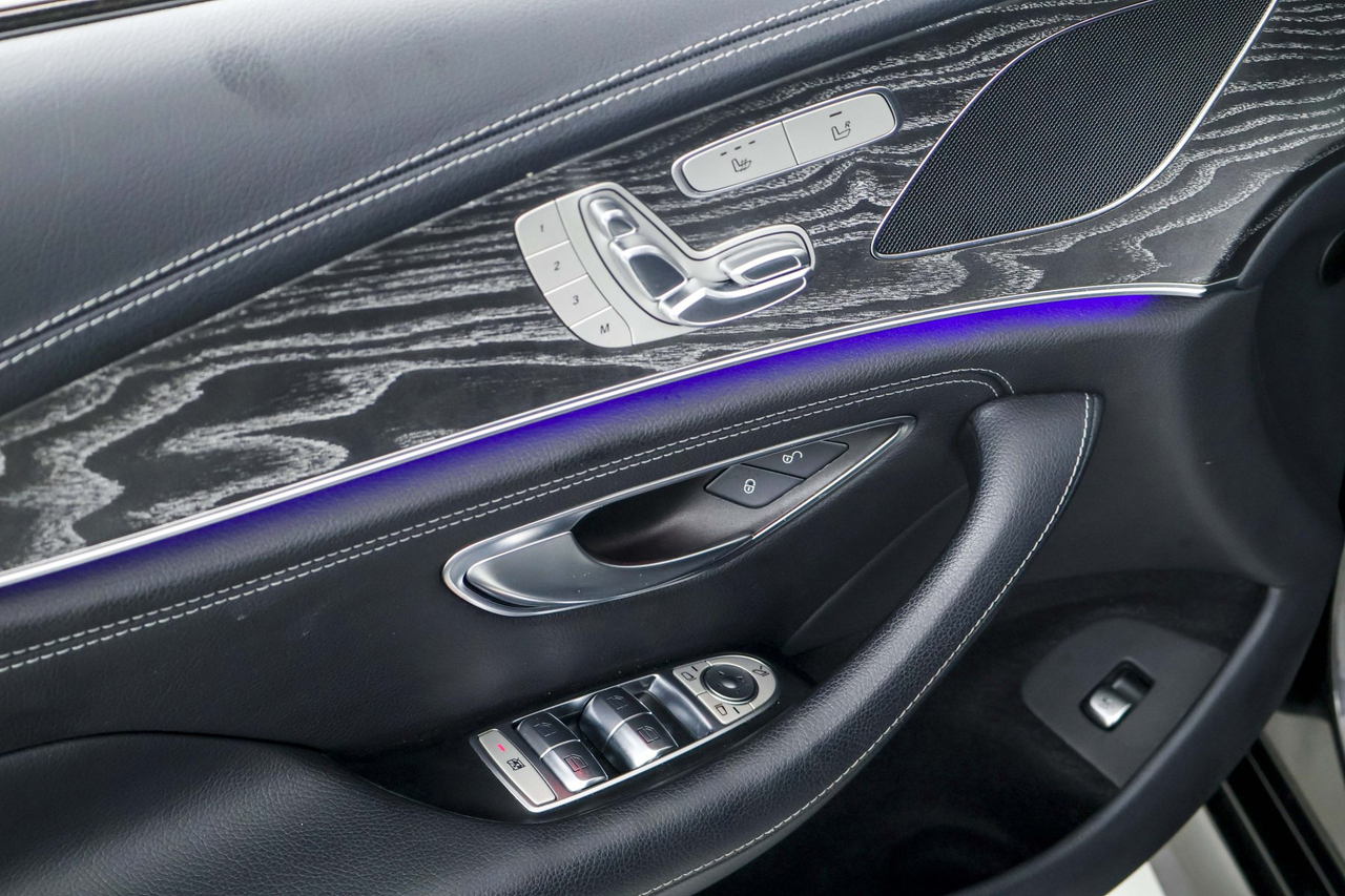 Mercedes CLS — photo 16