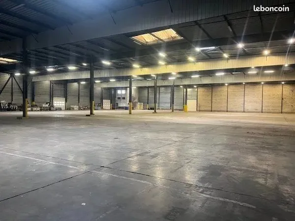 Entrepôt 600 m² Danjoutin