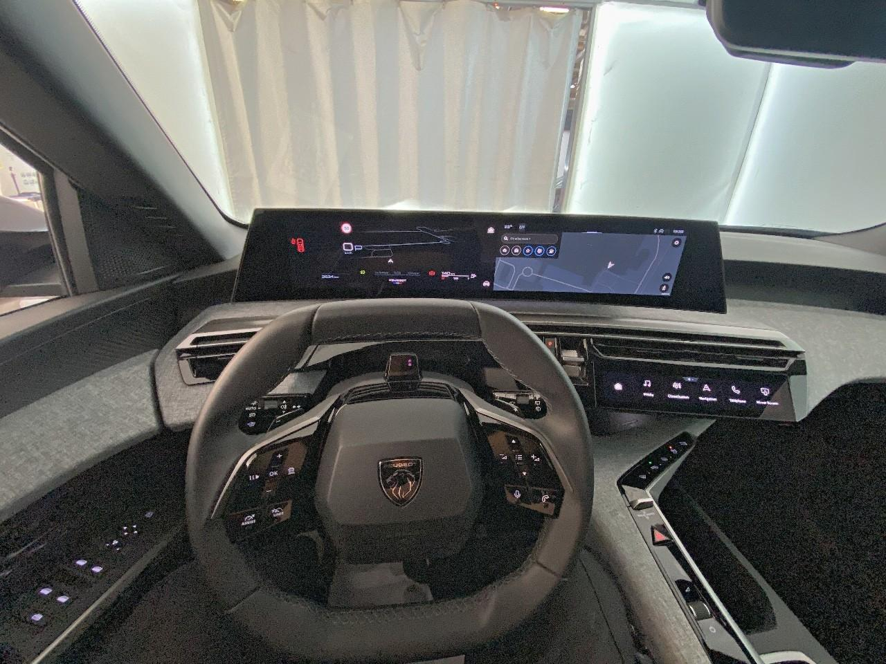 Peugeot 5008 hybrid 145 ch e-dcs6 allure — photo 12