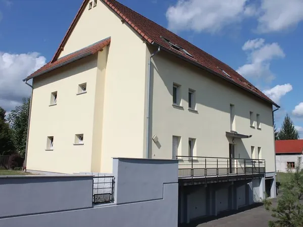 Appartement 3 pièces avec terrasse et garage