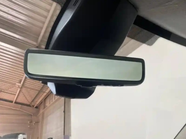 Peugeot Partner m diesel 100ch pack premium connect — photo 13