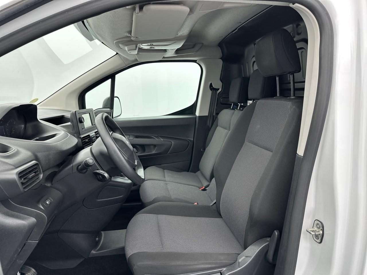 Peugeot Partner fourgon xl 950 kg bluehdi 100 s&s bvm6 — photo 9