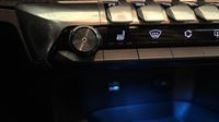 Peugeot 3008 1.2 PureTech 130ch S&S Active EAT8 — photo 27