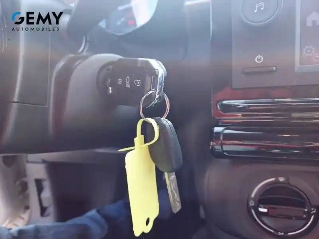 Citroën C3 puretech 83 s&amp;s bvm5 — photo 17
