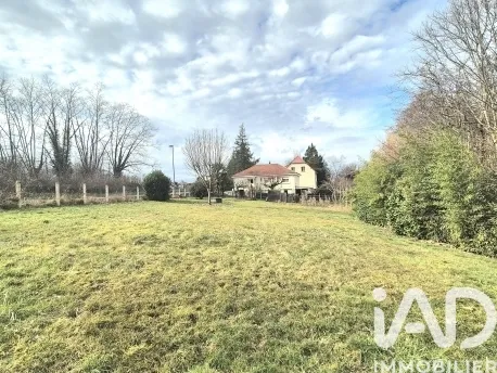 Terrain 850 m²