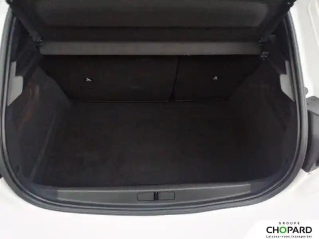 Peugeot 208 puretech 100 s&amp;s eat8 — photo 8