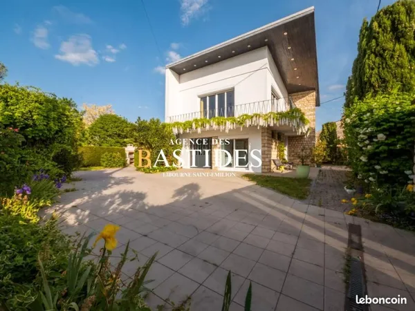 Maison 6 pièces 160 m²