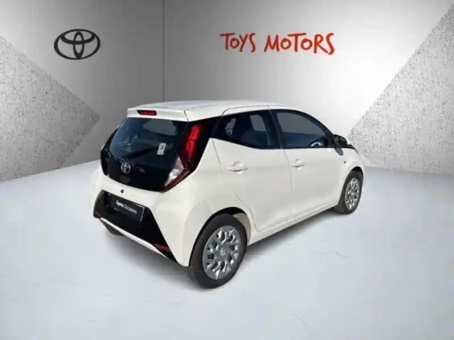 Toyota Aygo 1.0 vvt-i x-play — photo 5