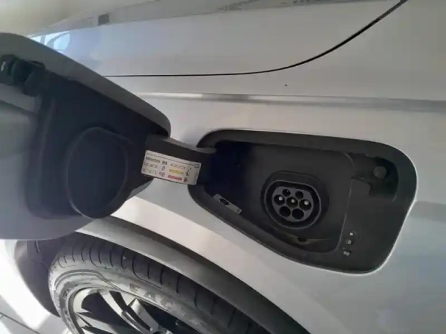 Volkswagen Tiguan 1.4 ehybrid 245ch r-line dsg6 — photo 10