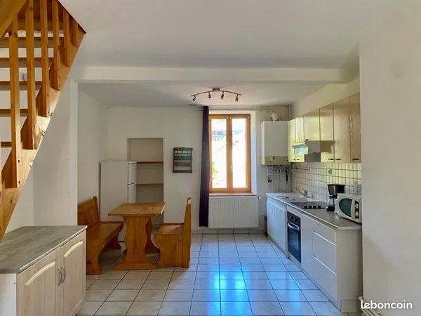 À louer - T2 en duplex de 42 m², Centre de Souvigny
