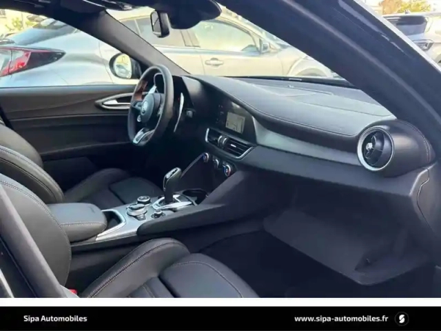 Alfa Romeo Giulia 2.2 210 ch at8 q4 — photo 54