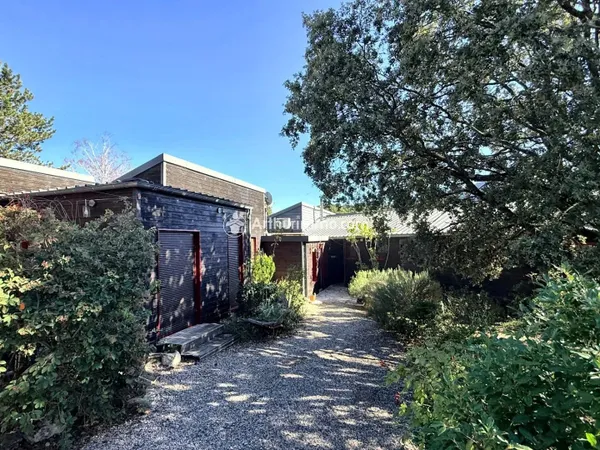 Maison 7 pièces 253 m²