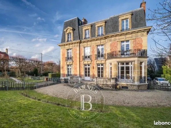 Appartement 6 pièces 155 m²